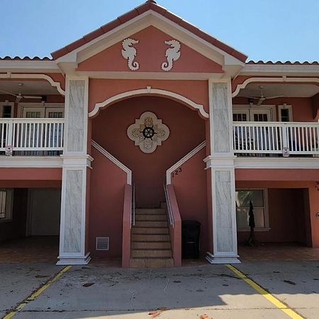 Cozy 2 Bedroom With Big Pool - Campeche Triplex Unit C Home South Padre Island Exterior photo