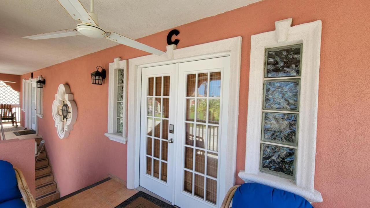Cozy 2 Bedroom With Big Pool - Campeche Triplex Unit C Home South Padre Island Exterior photo