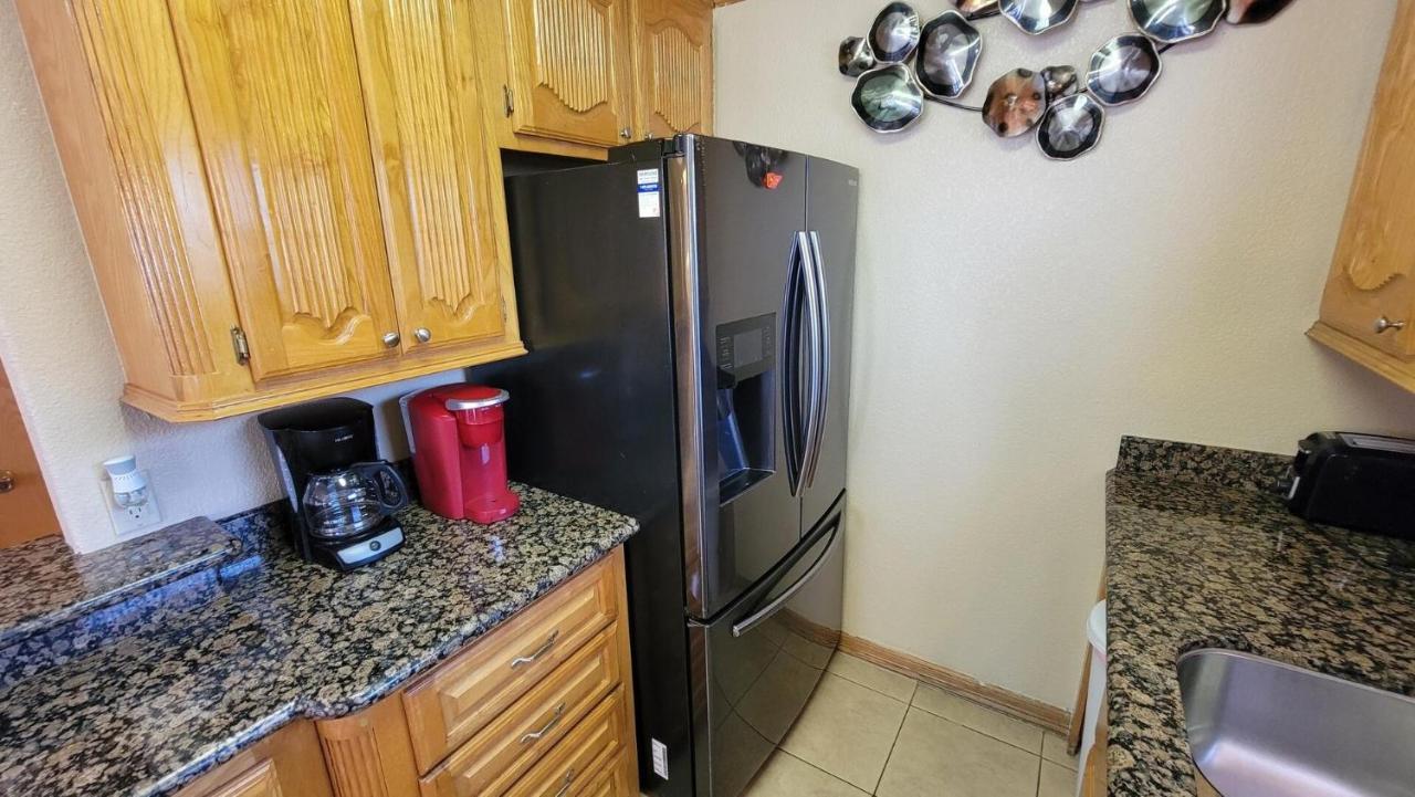 Cozy 2 Bedroom With Big Pool - Campeche Triplex Unit C Home South Padre Island Exterior photo