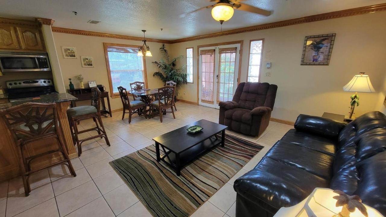 Cozy 2 Bedroom With Big Pool - Campeche Triplex Unit C Home South Padre Island Exterior photo