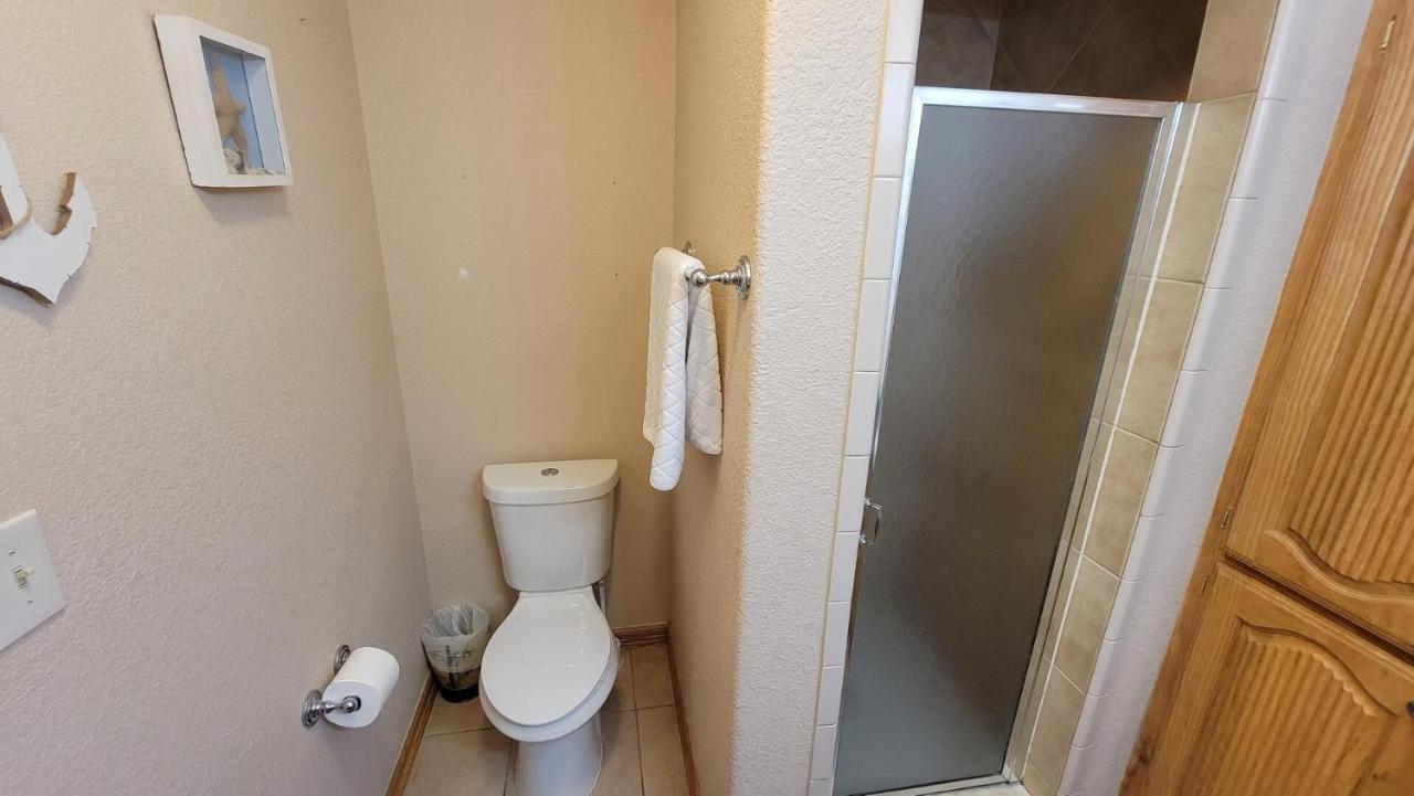 Cozy 2 Bedroom With Big Pool - Campeche Triplex Unit C Home South Padre Island Exterior photo